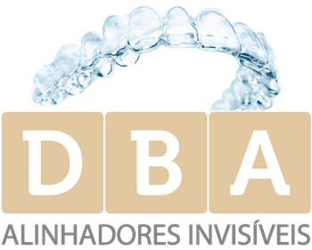 Aparelhos Alinhadores Dentários Transparentes Invisíveis em Curitiba
